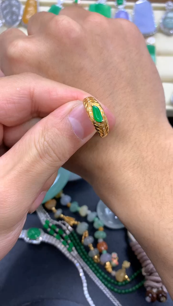 【闪购商品】翡翠戒指18K金镶嵌374-中国好珍宝