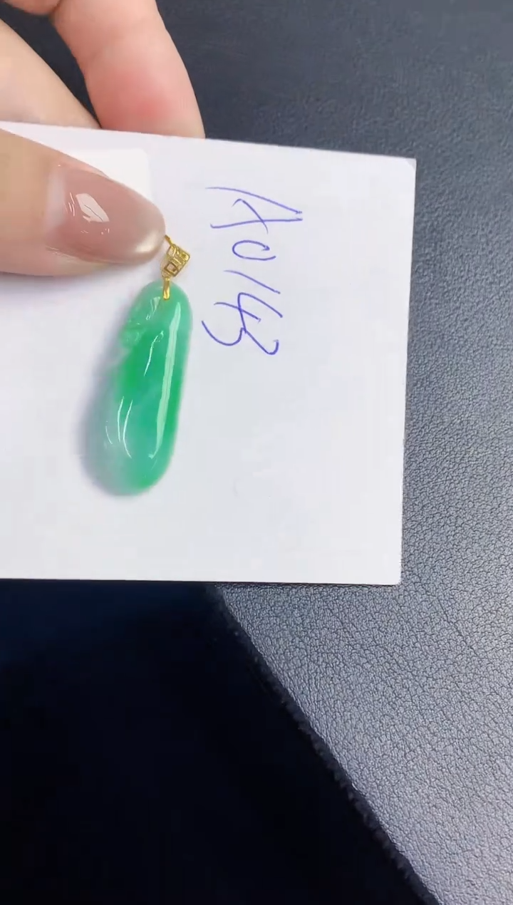 【闪购商品】翡翠18K金镶嵌颈饰000000000