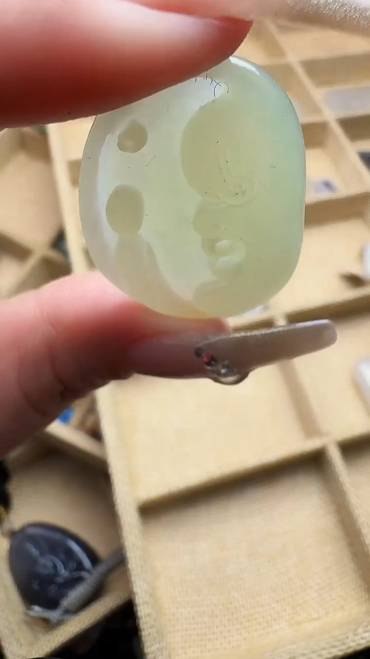 【闪购商品】和田玉颈饰未镶嵌悟道