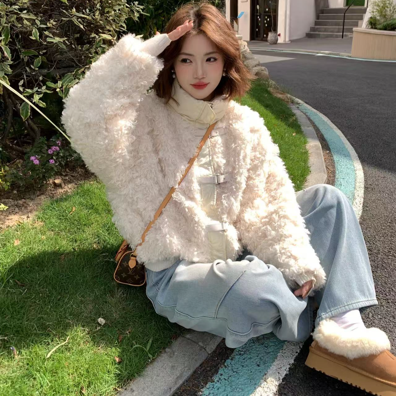 女高领宽松型仙女风牛角扣短外套冬季韩版时尚秋冬