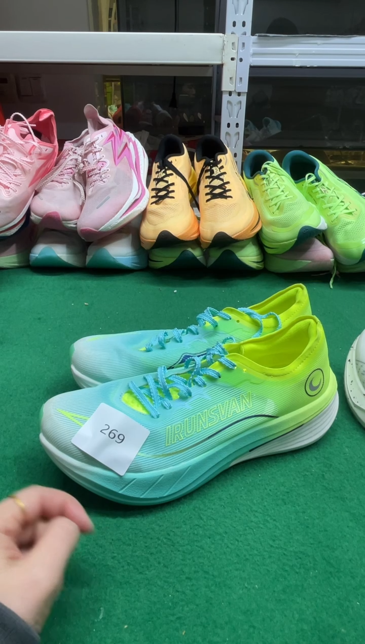 子*这是个大鞋店家的鞋269