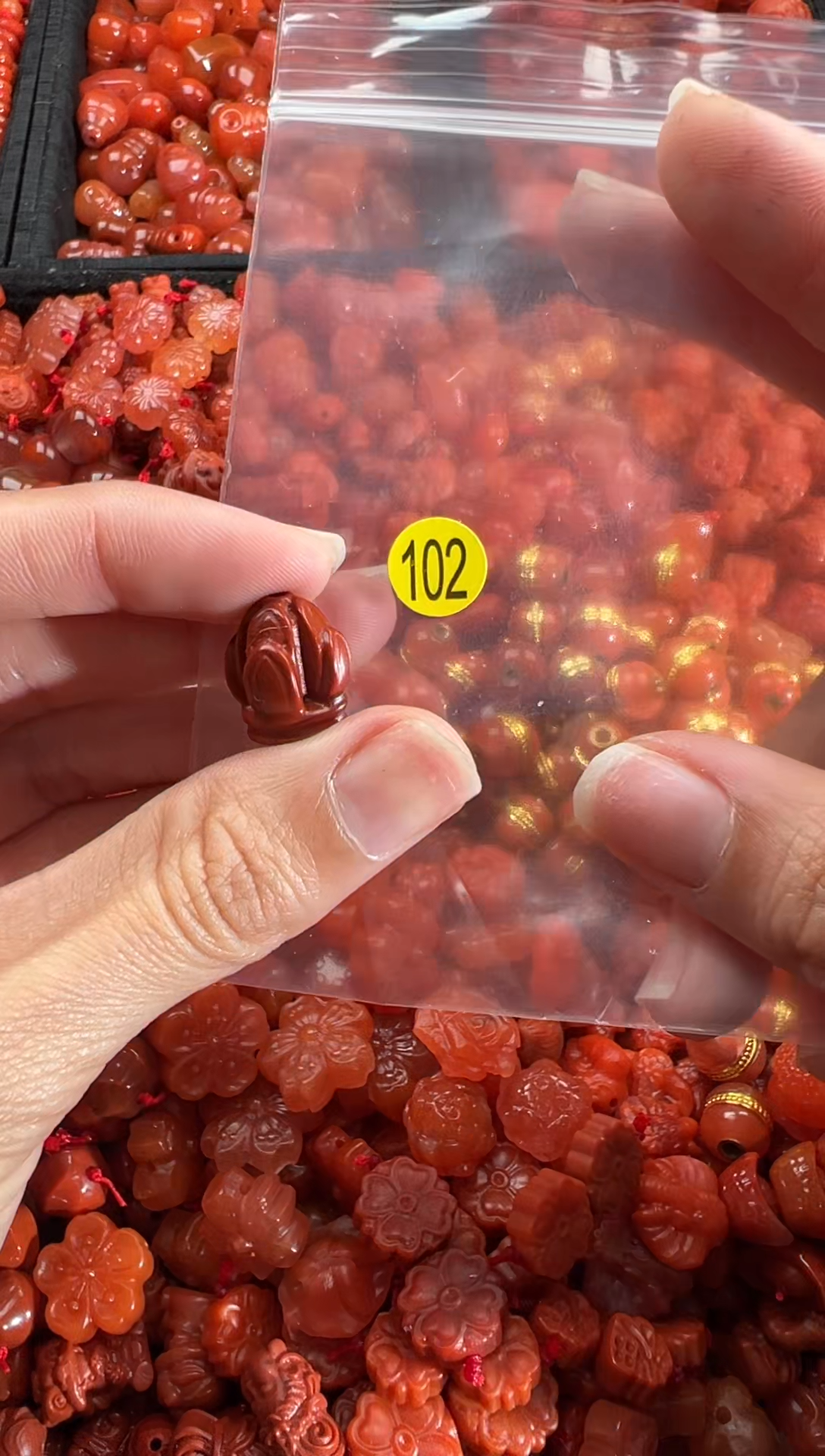 【闪购商品】南红玛瑙颈饰未镶嵌1