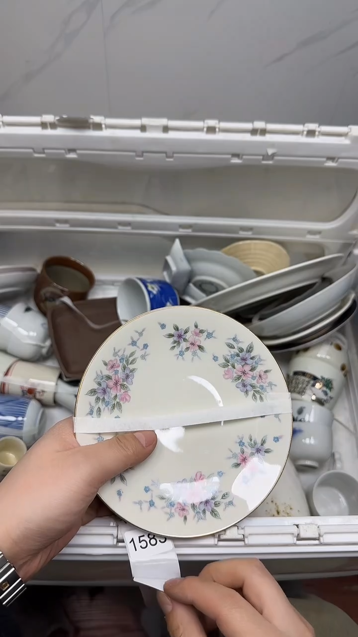 【闪购商品】1582回流瓷器默认微瑕，18.8包邮