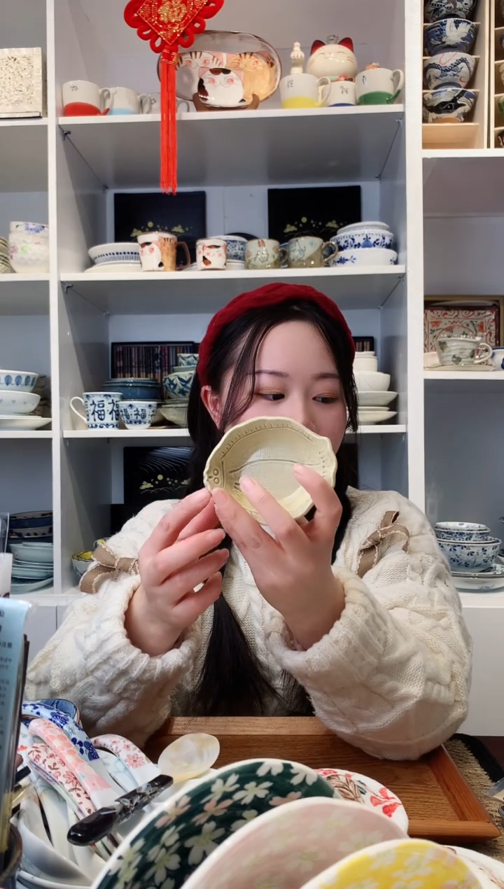 【闪购商品】钛合金日本进口鱼骨酱料碟