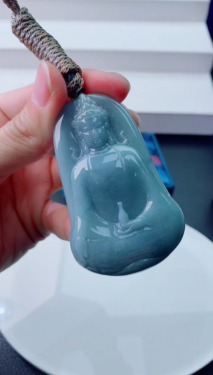 【闪购商品】翡翠颈饰未镶嵌           