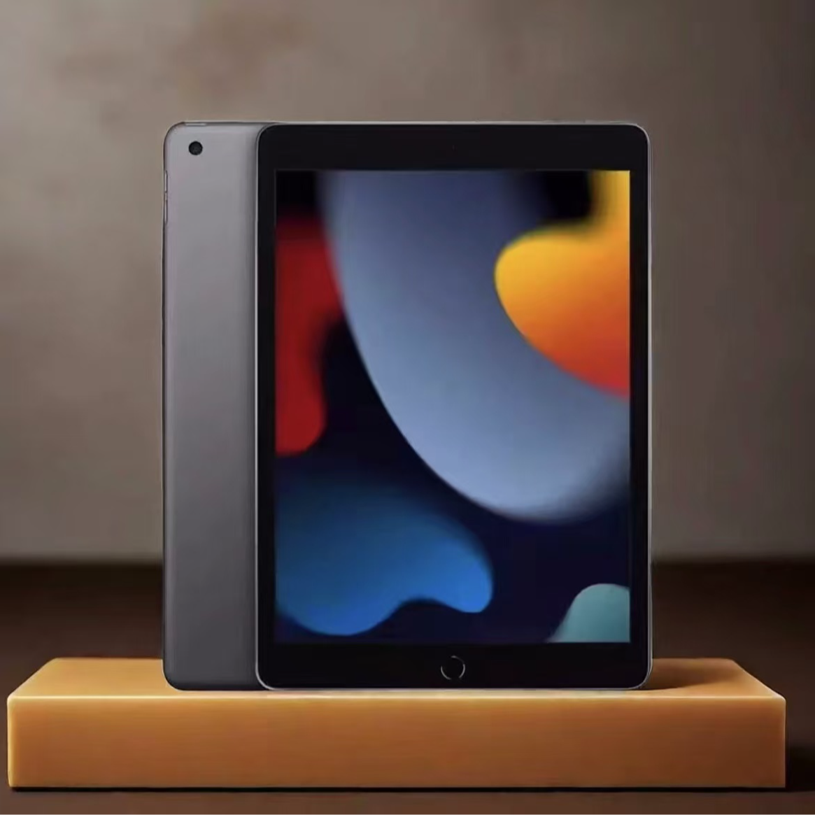 【正品保证】Apple/苹 果 9.7英寸大屏Air款+保护套充电器套装 95新