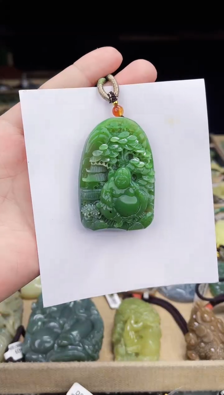 颈饰未镶嵌和田玉1