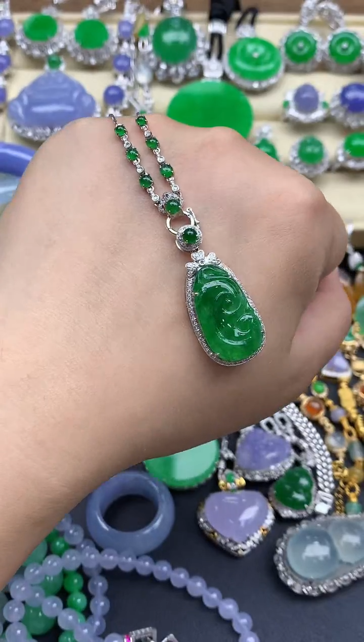 翡翠18K金镶嵌颈饰718-春日珠宝