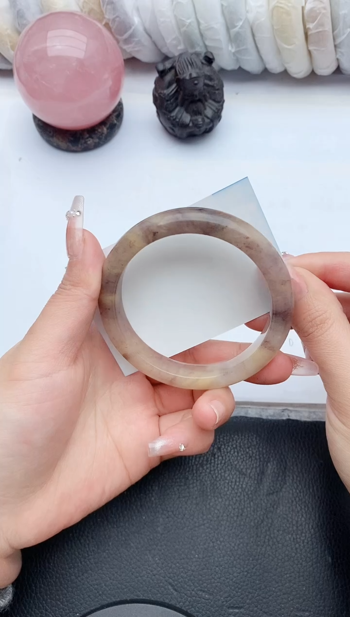 【闪购商品】石英质玉手镯未镶嵌61+60/61