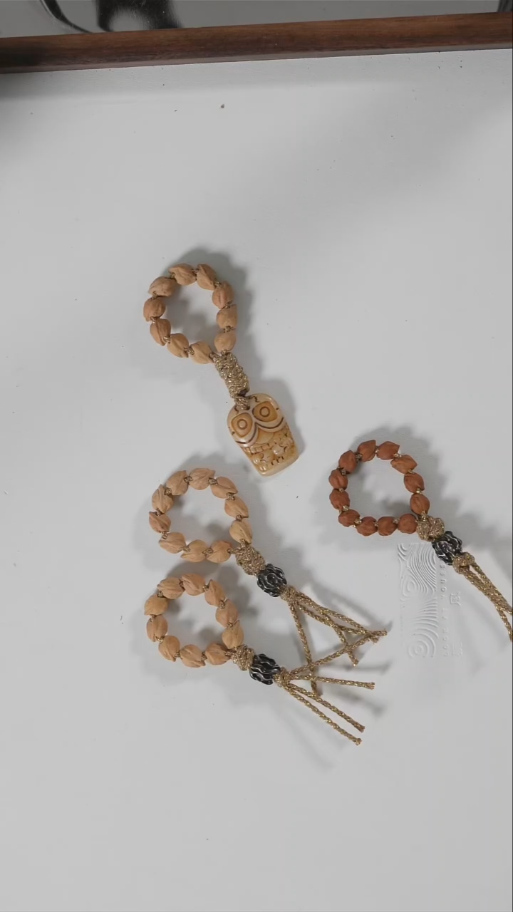 柏香籽/百香籽手串蛇骨百香手碾