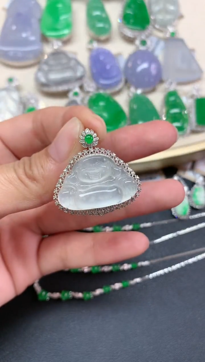 【闪购商品】翡翠吊坠(不含链)18K金镶嵌W169|9800