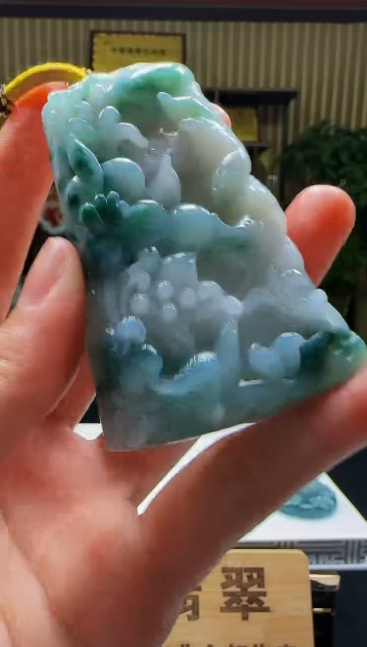 【闪购商品】定制翡翠未镶嵌Q02463翡翠毛货