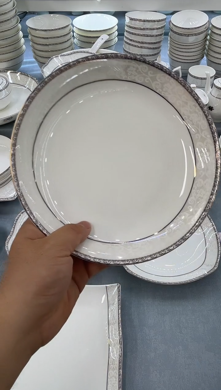 骨瓷玲珑8饭6个 