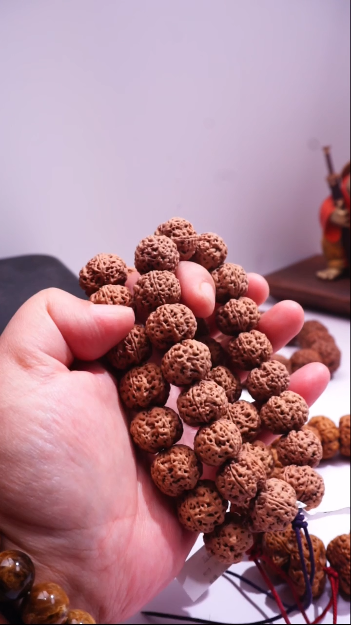 【闪购商品】金刚菩提手串18尺爆肉蜂王大金刚x22