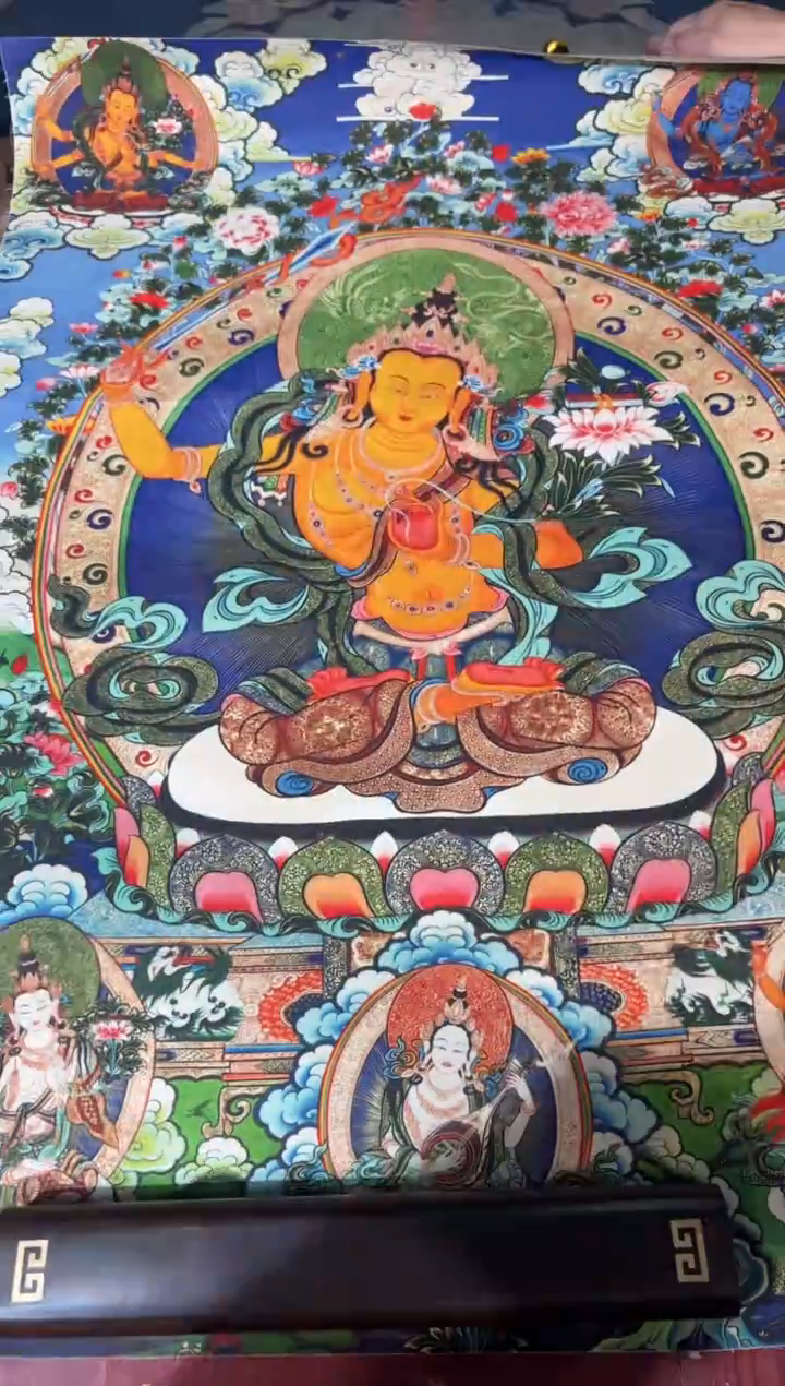 卷轴画龙妹的唐卡tk16