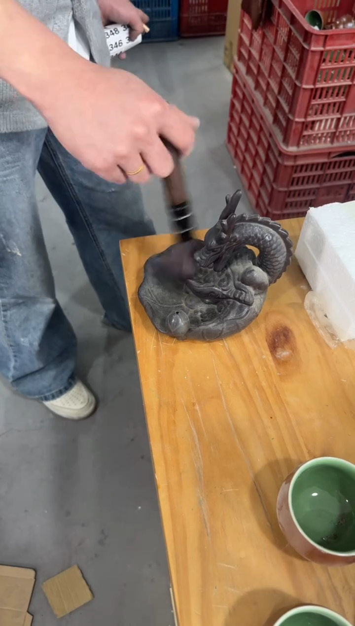 【龙倒流香炉 】 八哥专拍