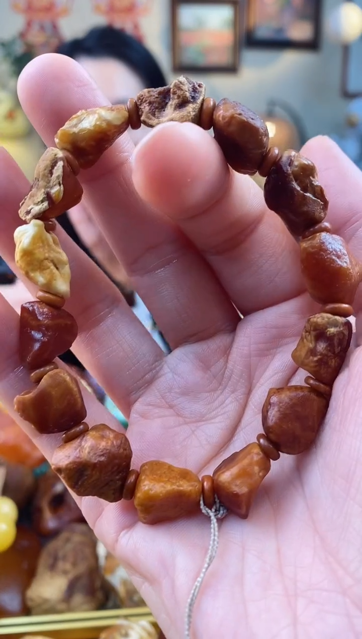 【闪购商品】琥珀手串未镶嵌手串