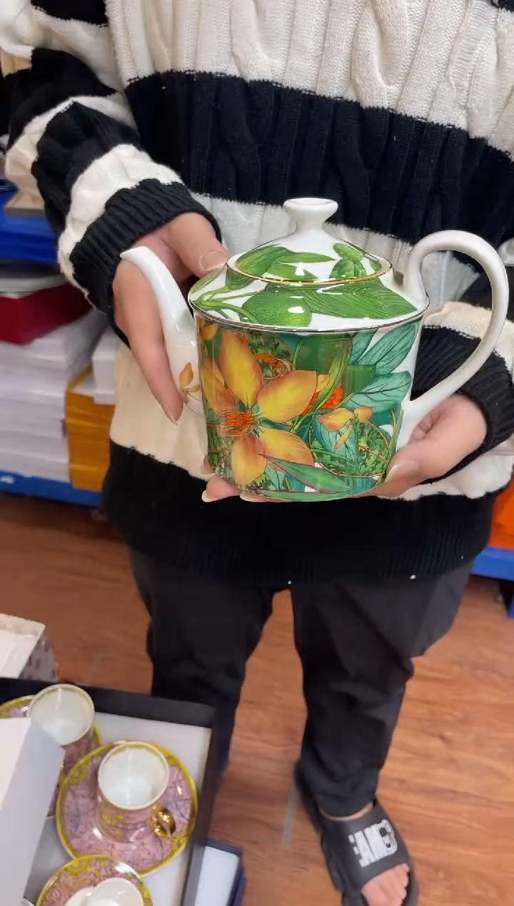 杯鸿辉家品牌瓷器，京东包邮！