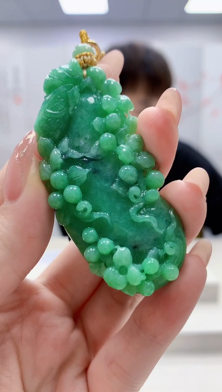 未镶嵌定制翡翠4868jw-毛货挂件38