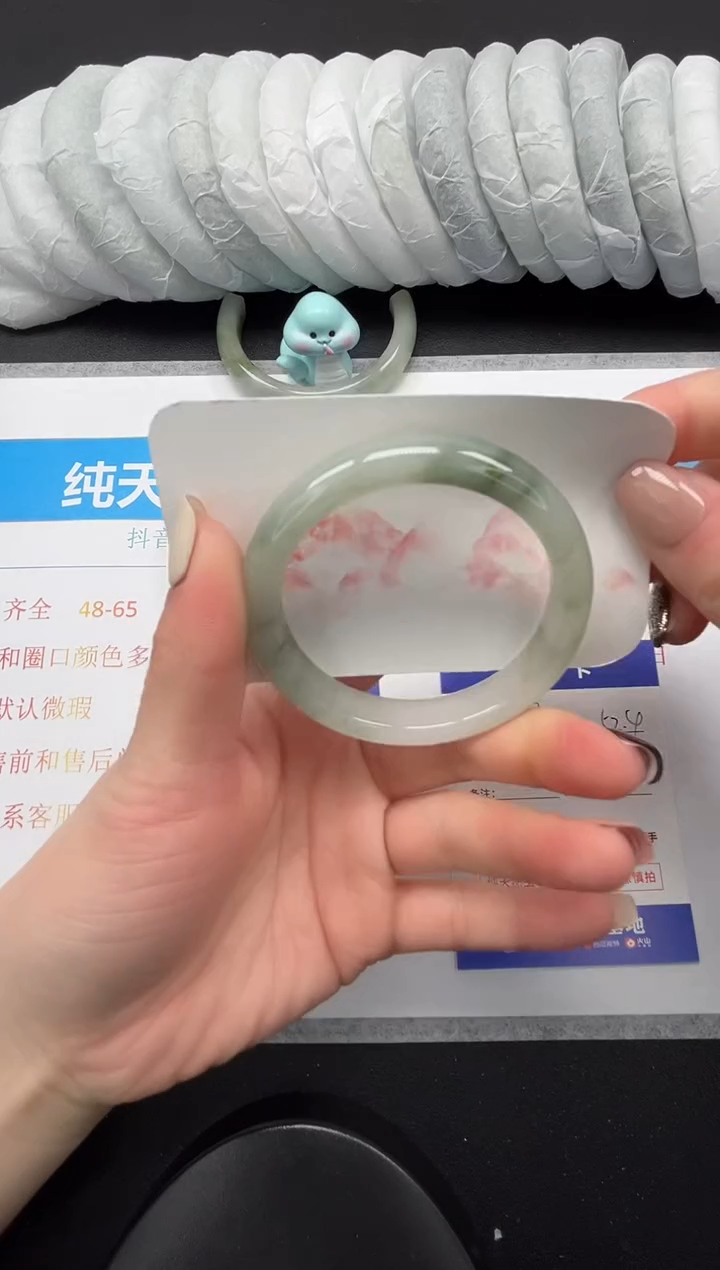 【闪购商品】石英质玉手镯未镶嵌29-52.4