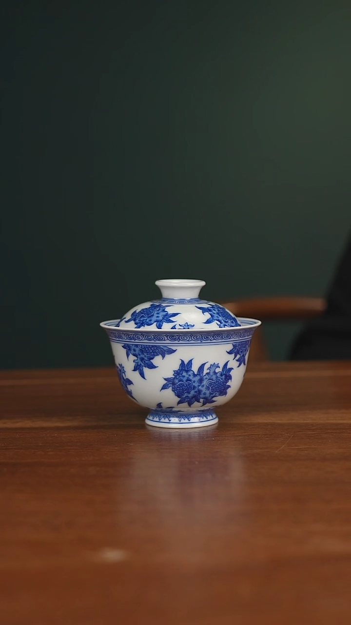 【闪购商品】柴窑青花石榴盖碗