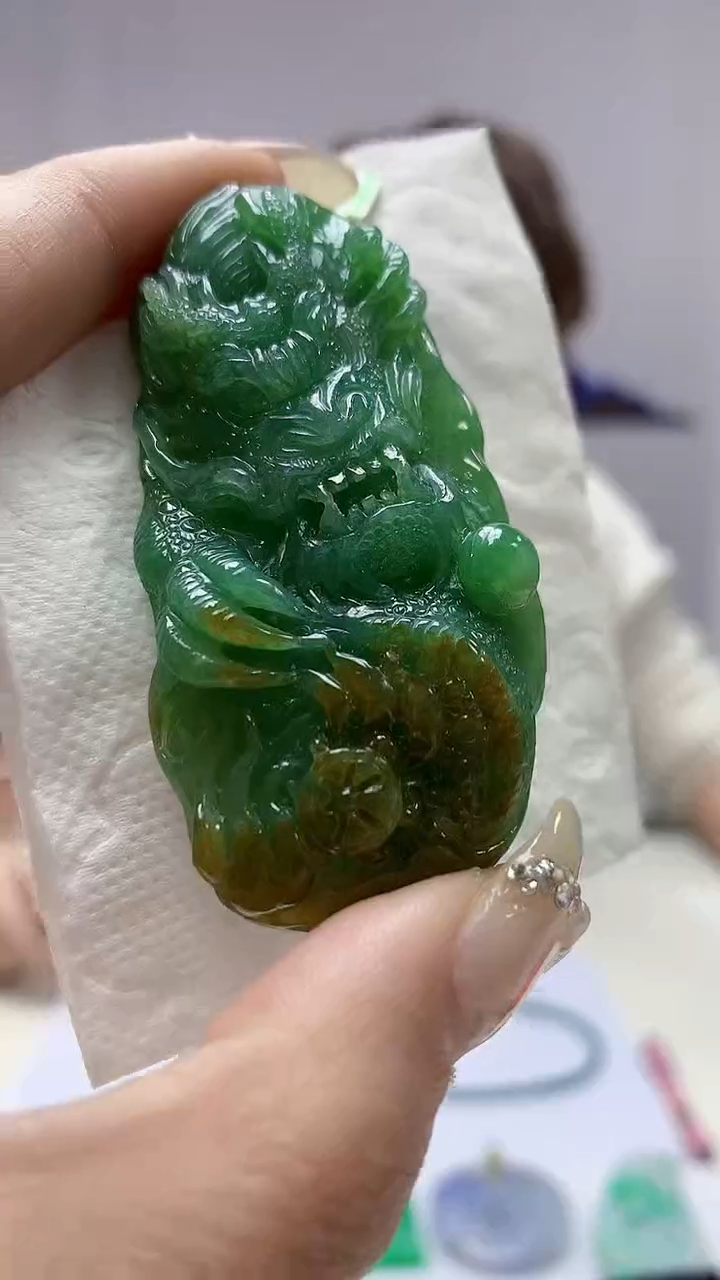 【闪购商品】定制翡翠未镶嵌4868DD-毛货挂件龙牌107