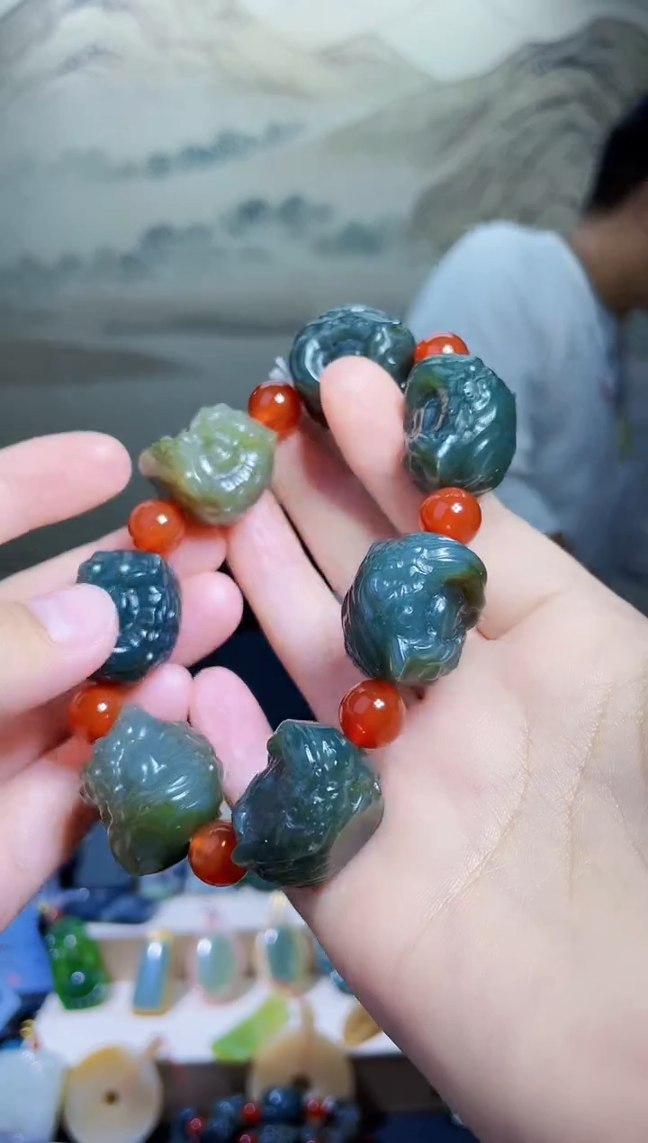 颈饰未镶嵌和田玉1