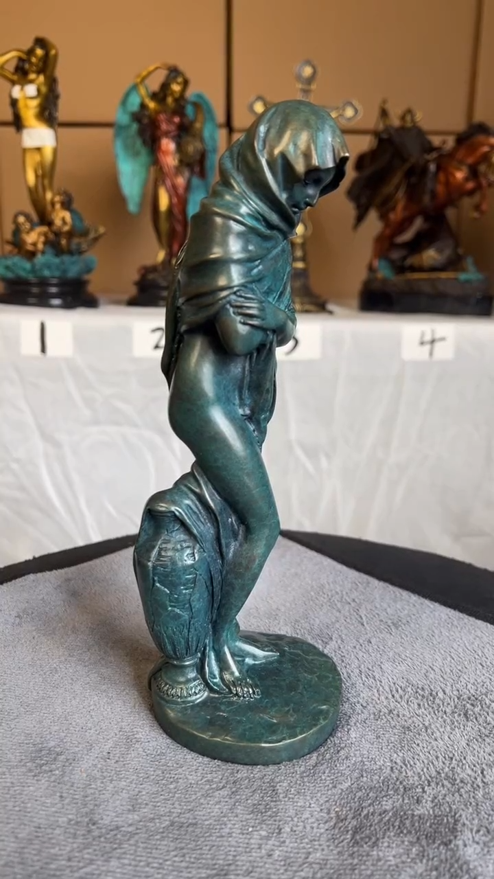 精铜材质精美雕塑