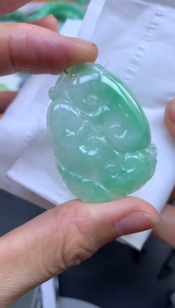 定制翡翠未镶嵌翡翠