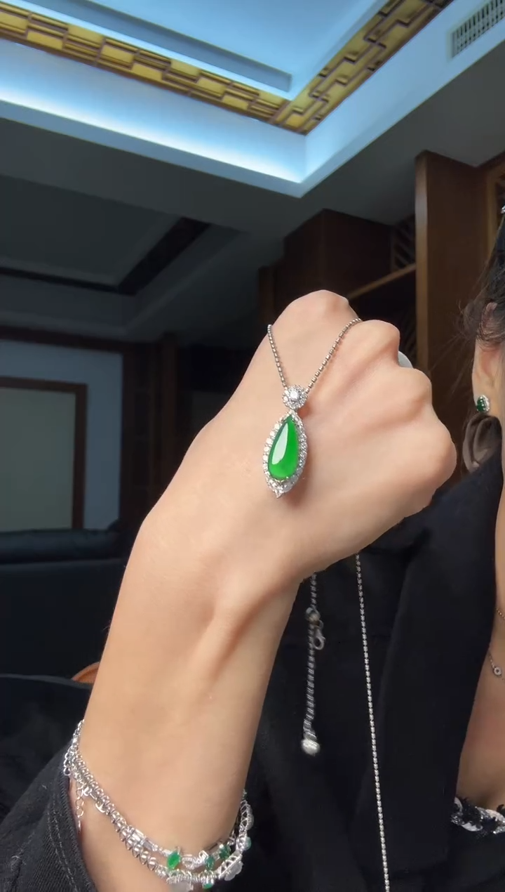 吊坠(不含链)银S925镶嵌翡翠天然翡翠吊坠