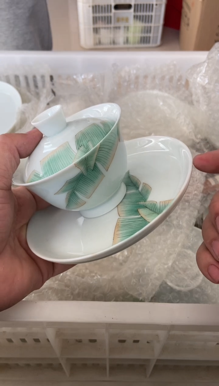 无运费险有瑕疵的摄影的产品有使用过的痕迹有点脏介意勿拍