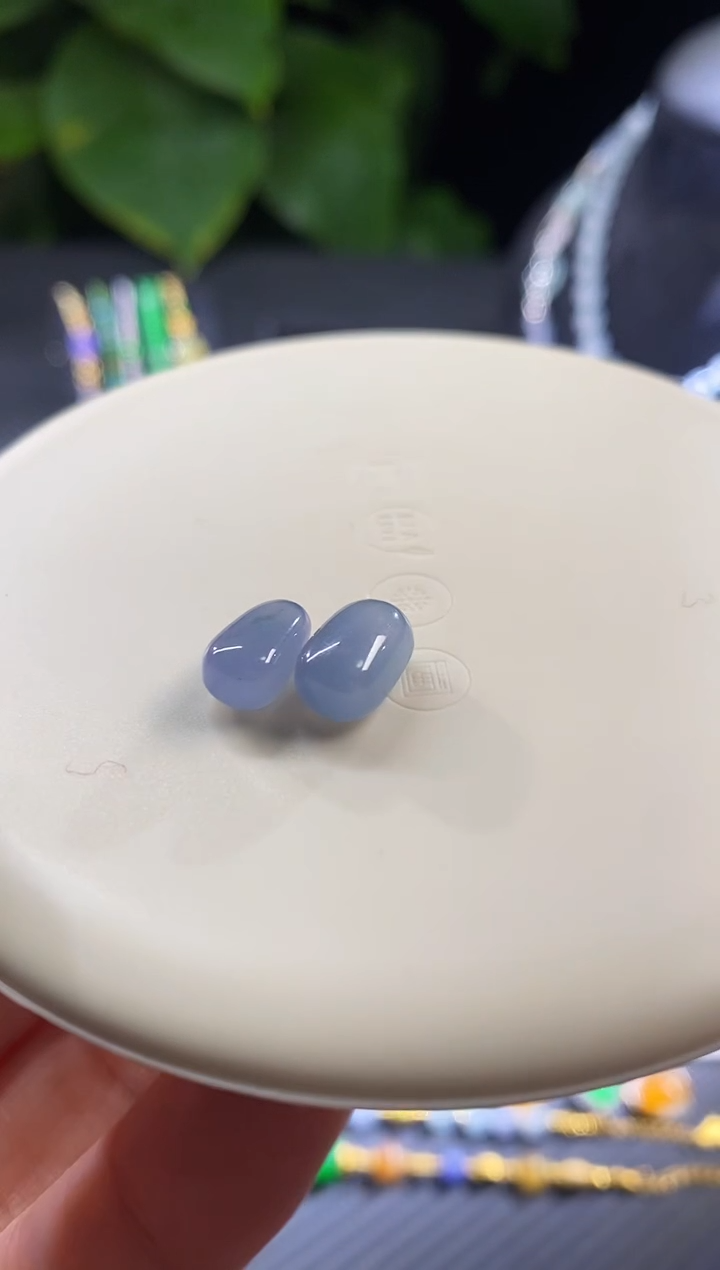 【闪购商品】翡翠挂件未镶嵌一对随形