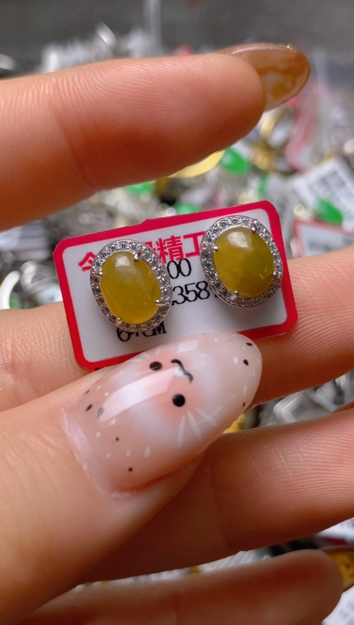 银S925镶嵌戒指翡翠百内无证书