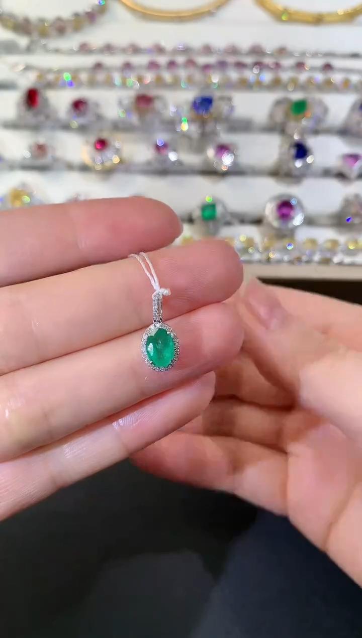 【闪购商品】祖母绿吊坠18K金镶嵌R366|2500