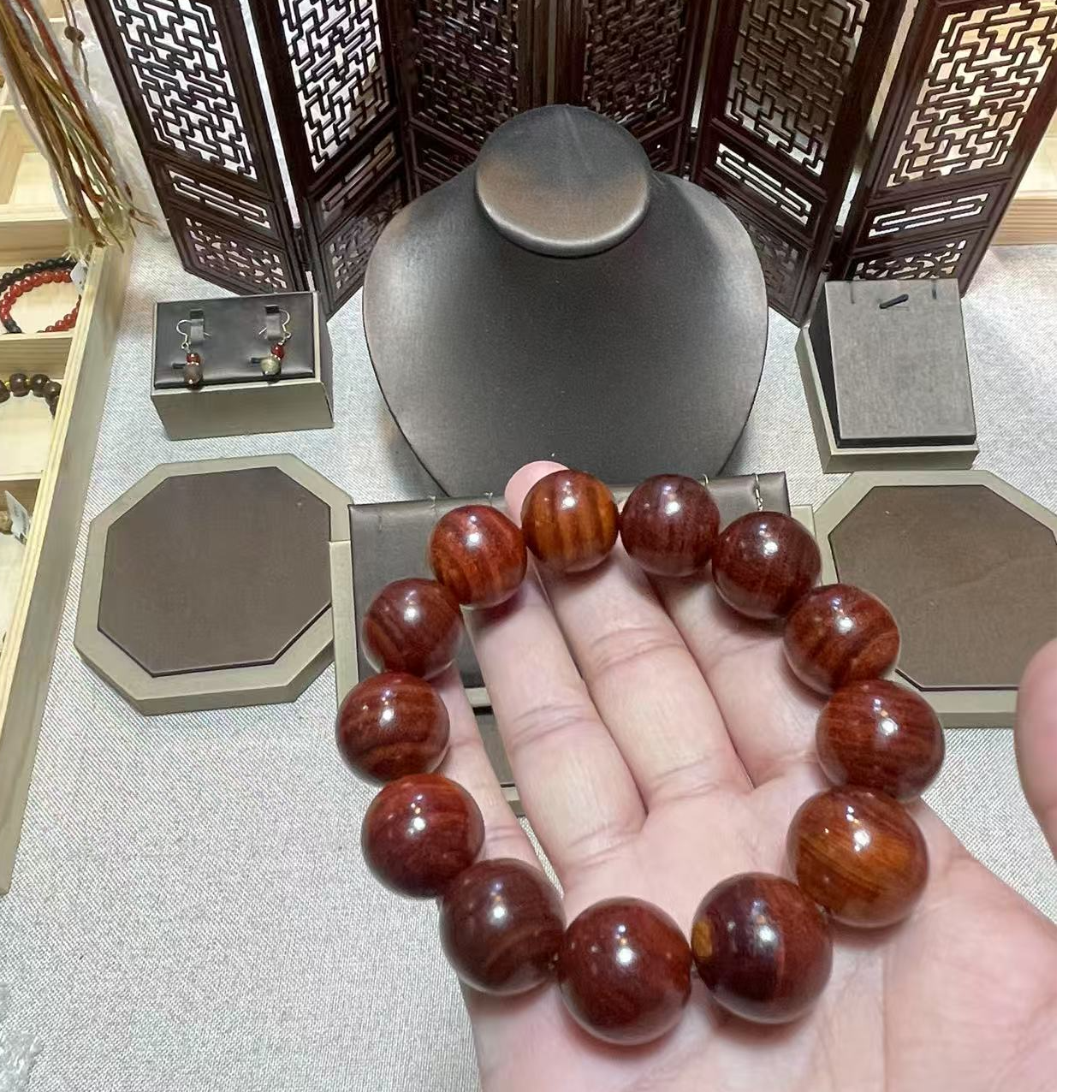 【悠然居】编码08手串