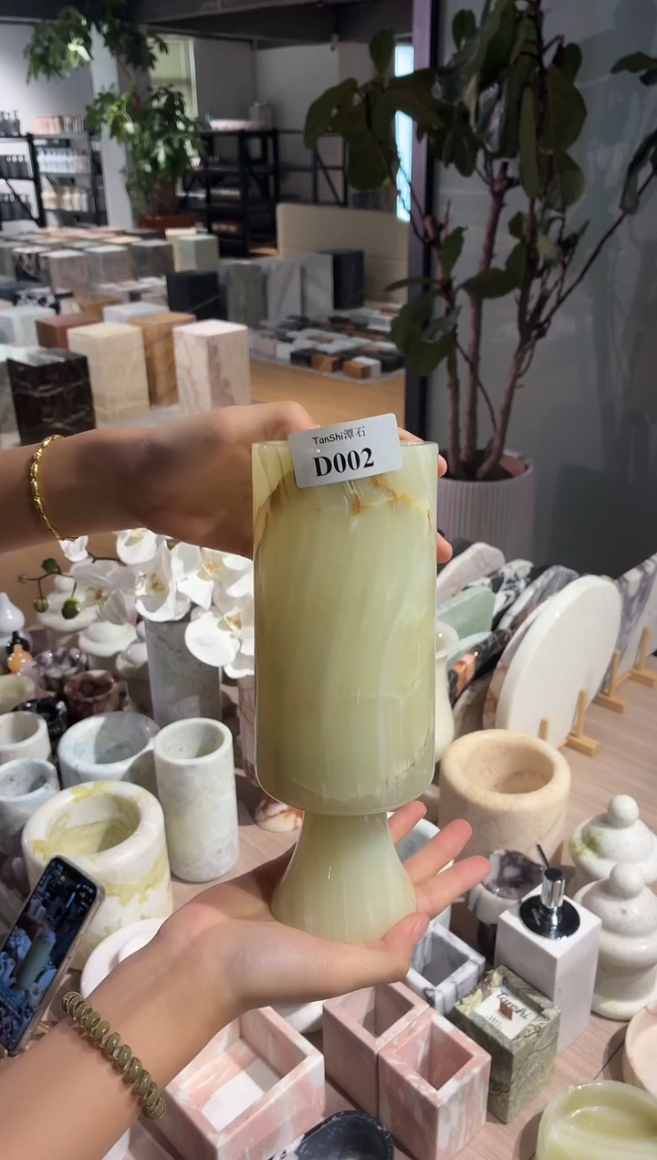 石材D002青玉中式花瓶
