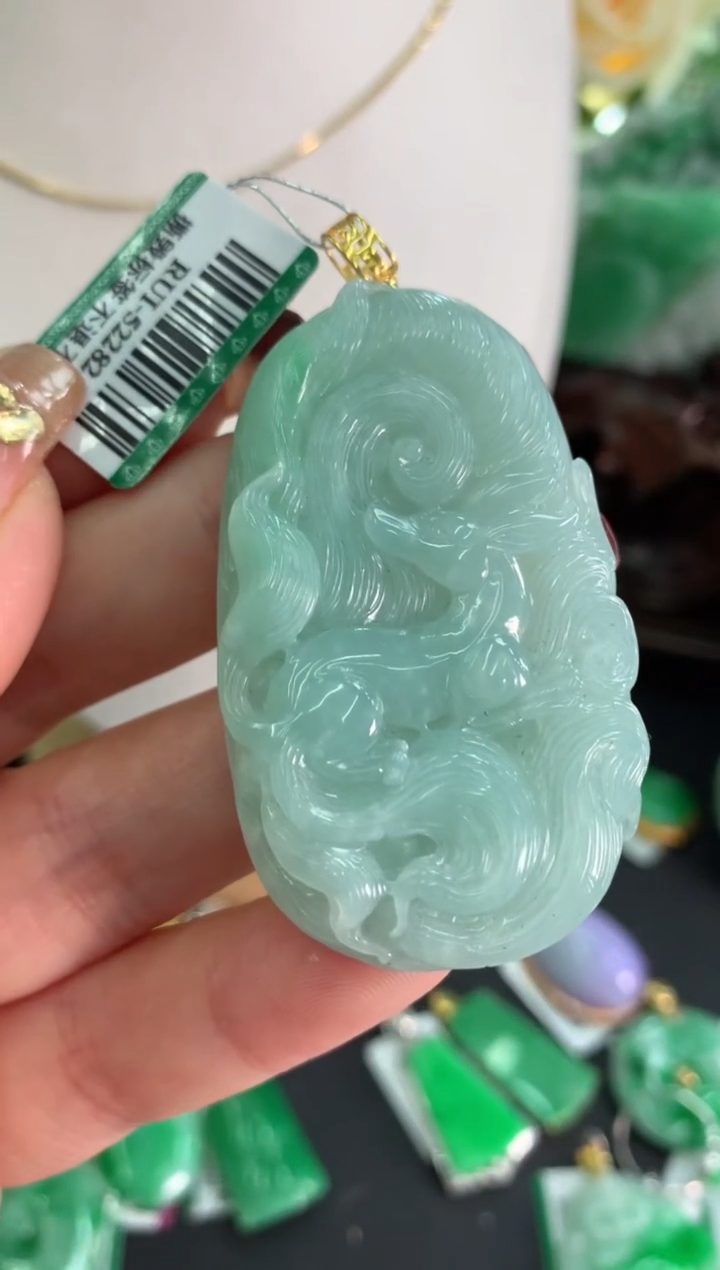 【闪购商品】翡翠吊坠(不含链)18K金镶嵌挂件