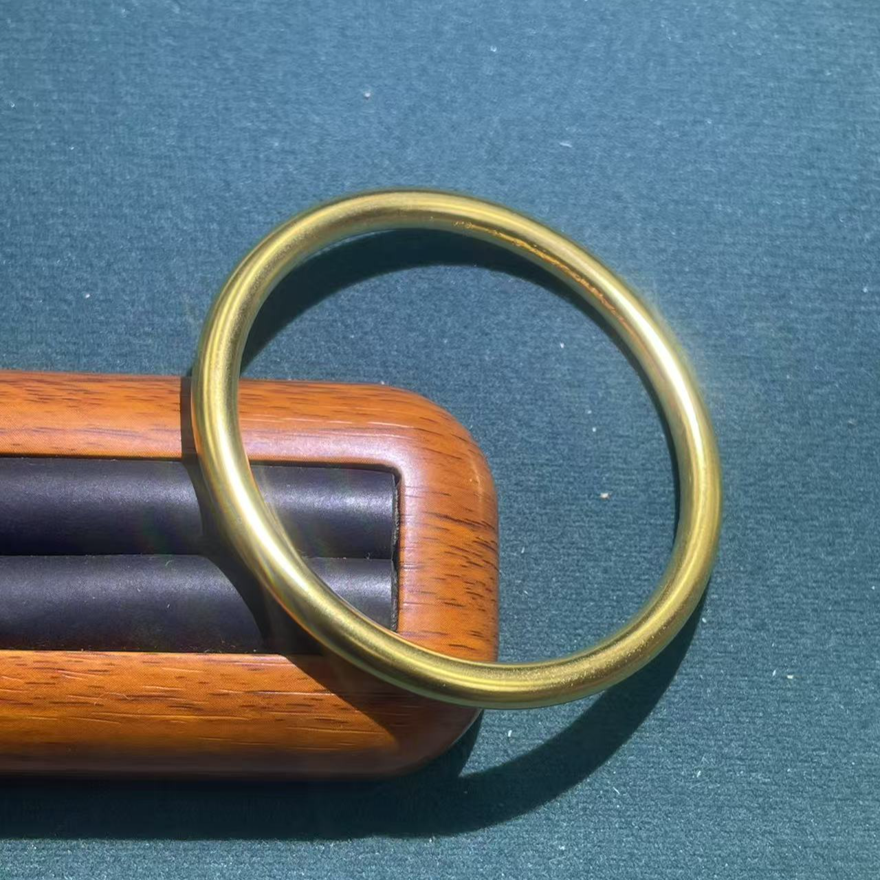 s9069黄色古法手镯多样性发货