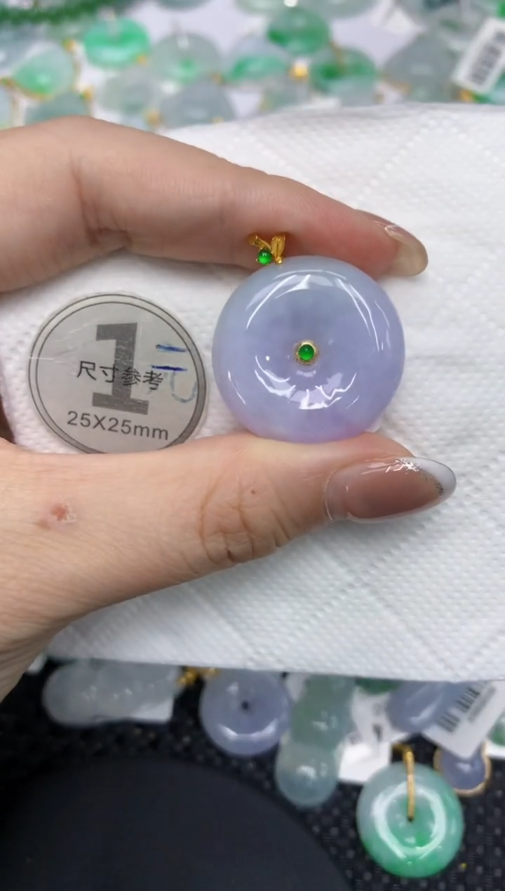 颈饰18K金镶嵌翡翠111111111