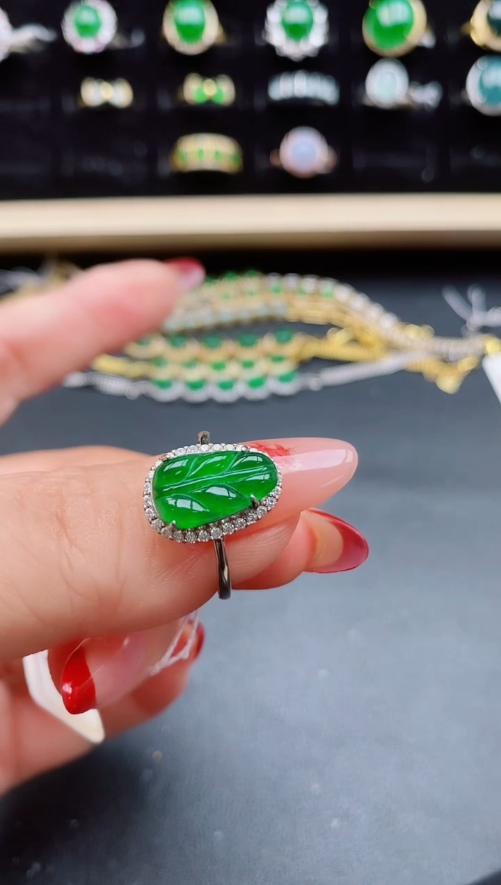 【闪购商品】翡翠戒指银S925镶嵌5080550