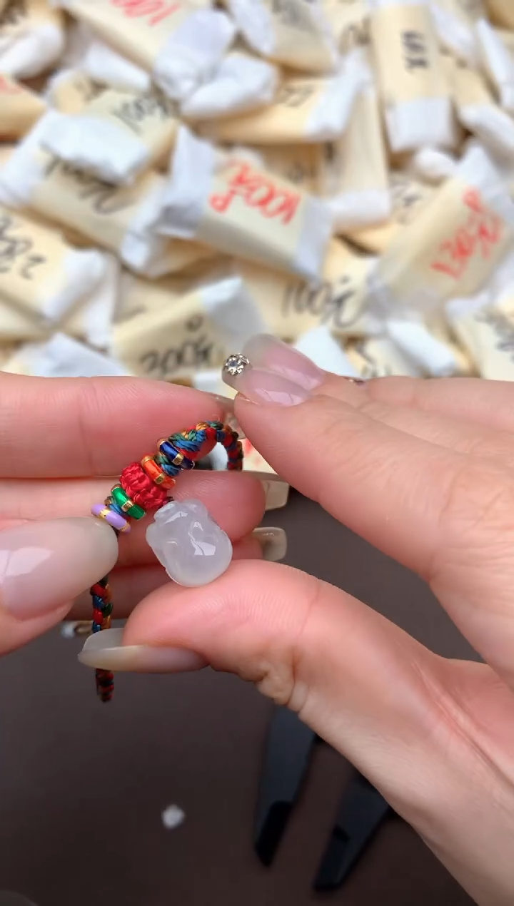 【闪购商品】翡翠挂件未镶嵌— 