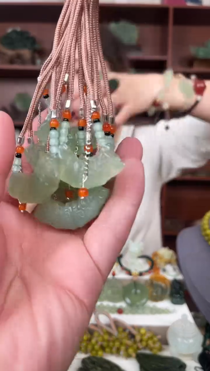 未镶嵌蛇纹石玉颈饰多样性发货拍一发一