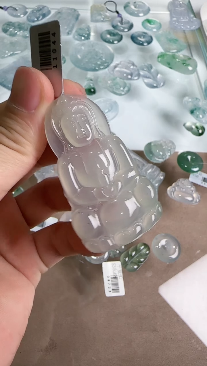 【闪购商品】翡翠吊坠(不含链)未镶嵌··