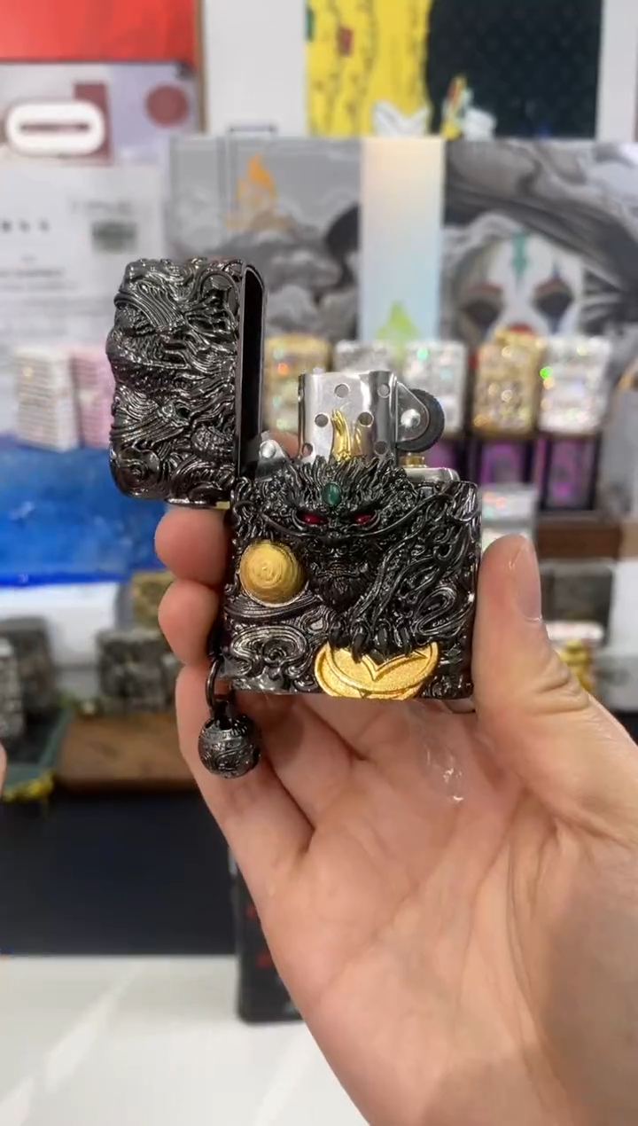 铜ZIPPO黑金貔貅