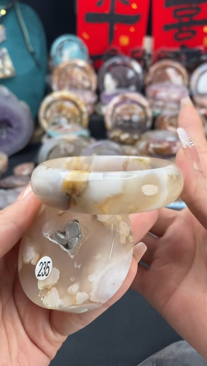 【闪购商品】石英质玉手镯（圆镯）未镶嵌59