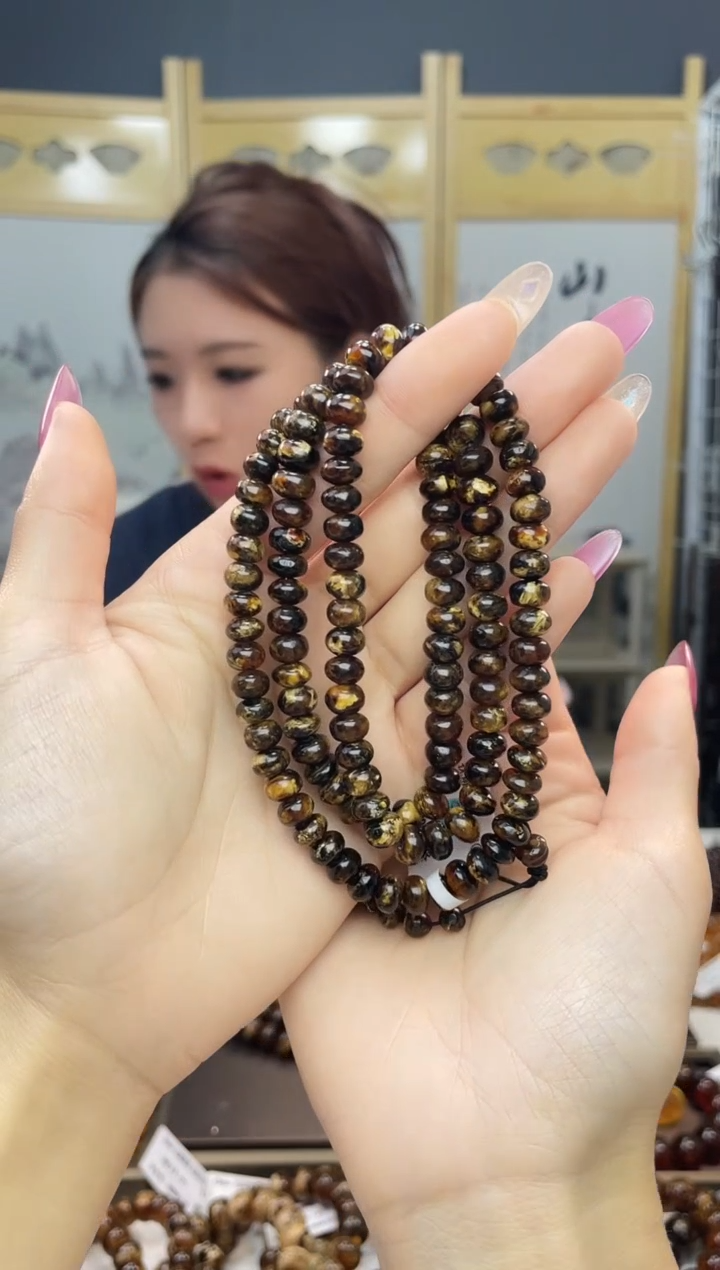 【闪购商品】琥珀裸石未镶嵌7+黑花108