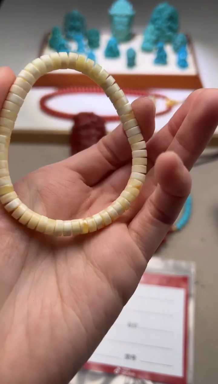 【闪购商品】蜜蜡裸石未镶嵌手串手串