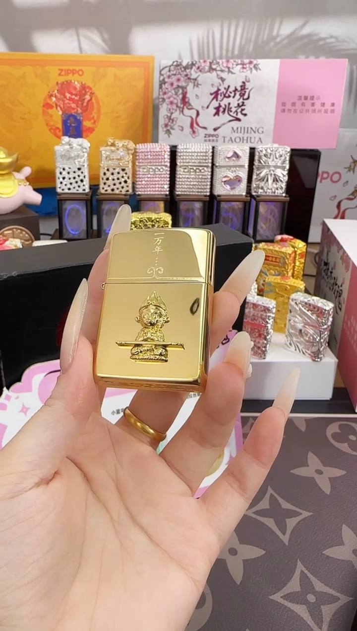 ZIPPO18K镀金一生所爱礼盒礼袋一整套