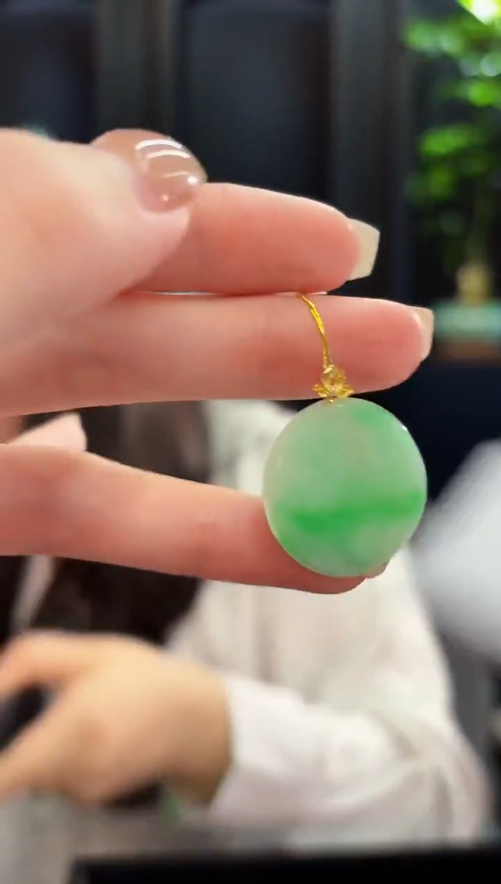 颈饰18K金镶嵌翡翠 缅甸A货/支持复检/一件