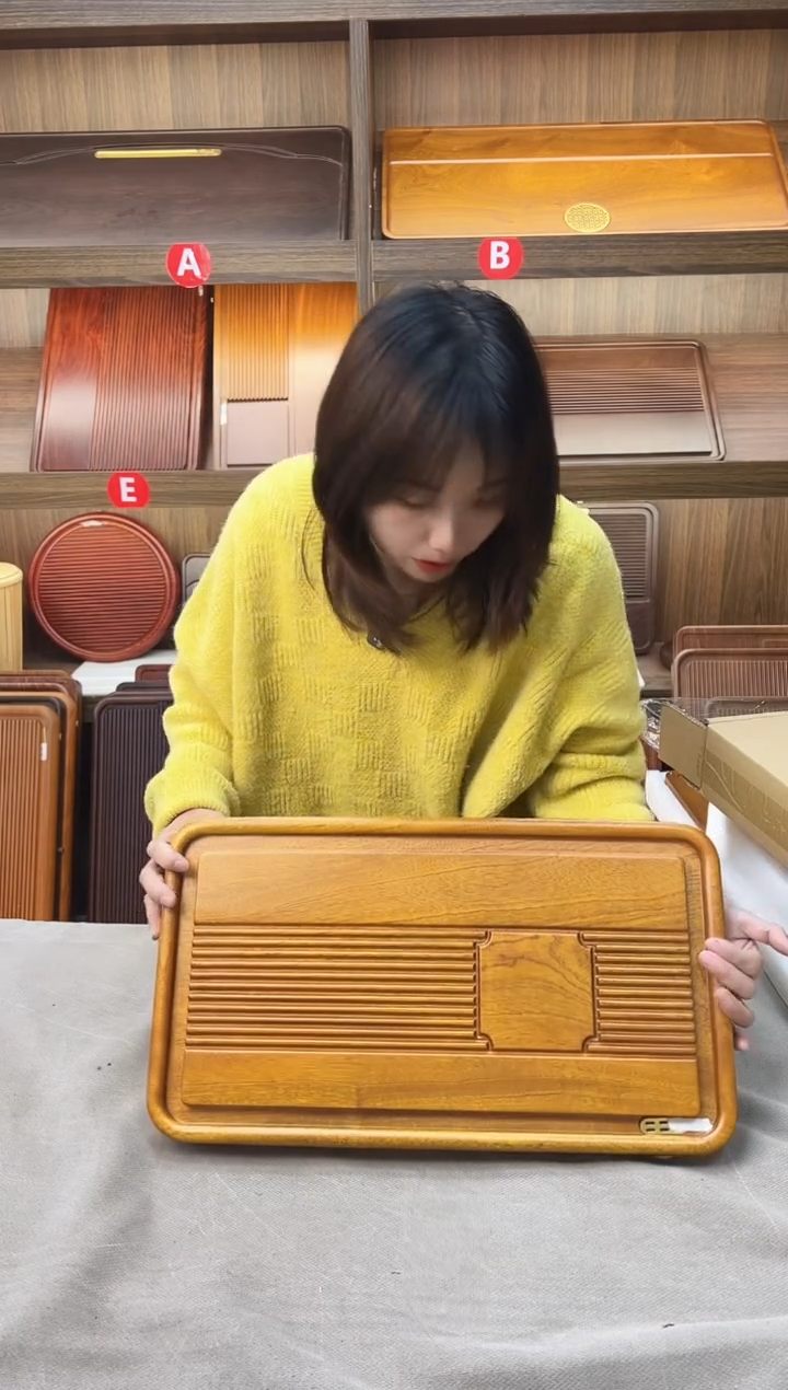 50*28*4花梨木纳福【黄色】668号小微瑕